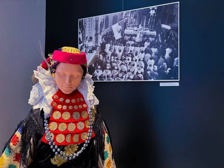 O NARODNIM NOŠNJAMA ŠOKACA U PANONIJI: U Muzeju bećarca otvorena izložba “Kad se spremim i malo naredim” 