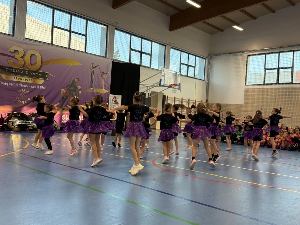 Športsko plesni klub Top Dance obilježio 30 godina predanog rada s djecom i mladima