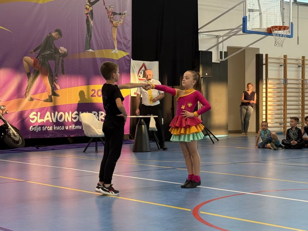 Športsko plesni klub Top Dance obilježio 30 godina predanog rada s djecom i mladima
