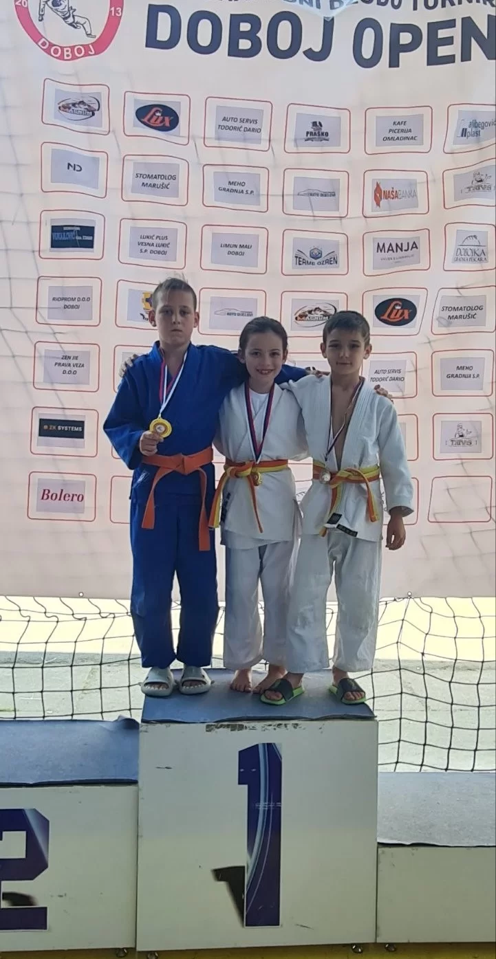 Požega.eu | Dva zlata i tri bronce požeškim judašima u Doboju