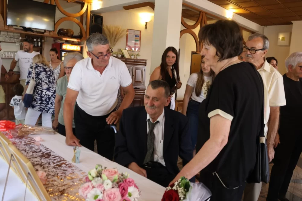 Pisma su bila presudna za vjenčanje dvoje susjeda
