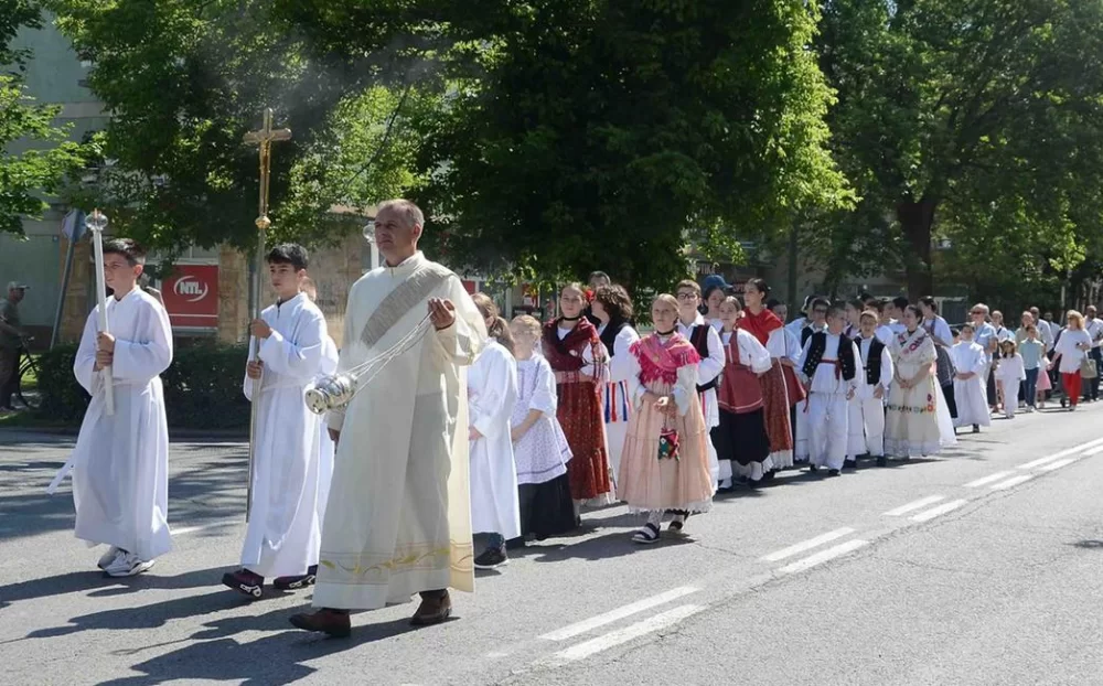 SB Online | U četvrtak velika Tijelovska procesija ulicama Slavonskog Broda