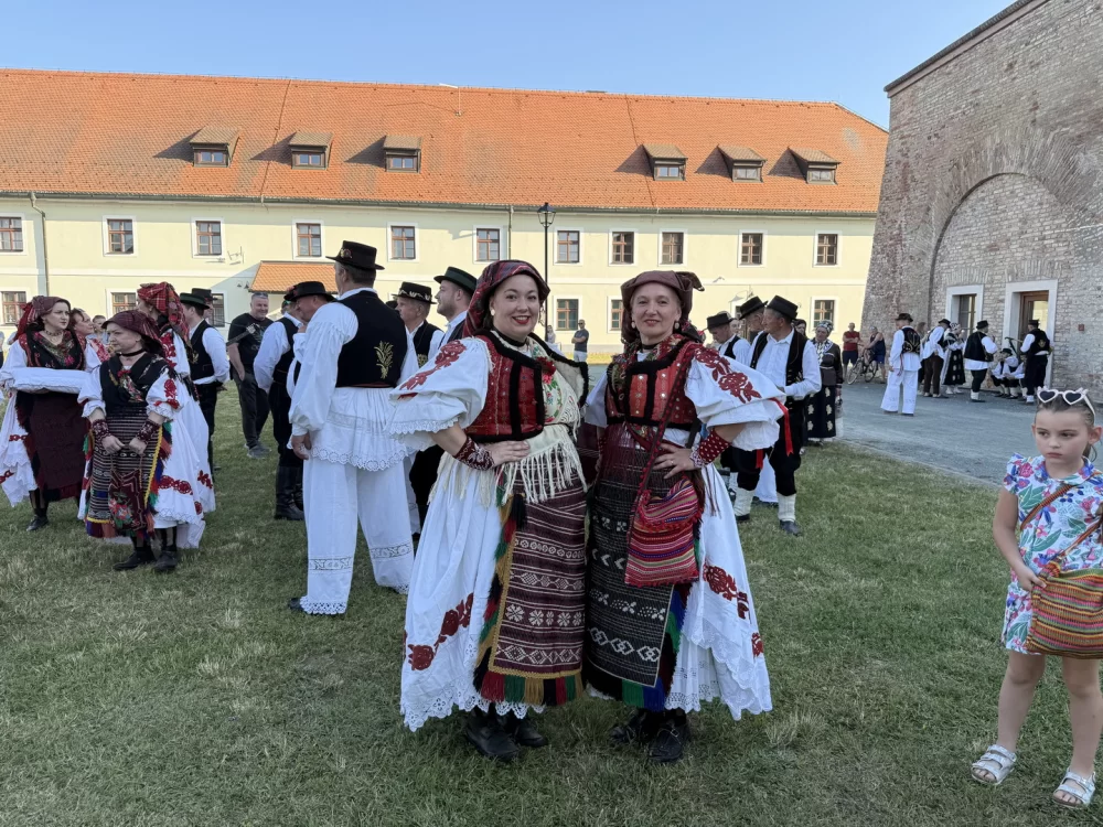 Brodskim kolom slavonska tradicija zasjala u punom sjaju