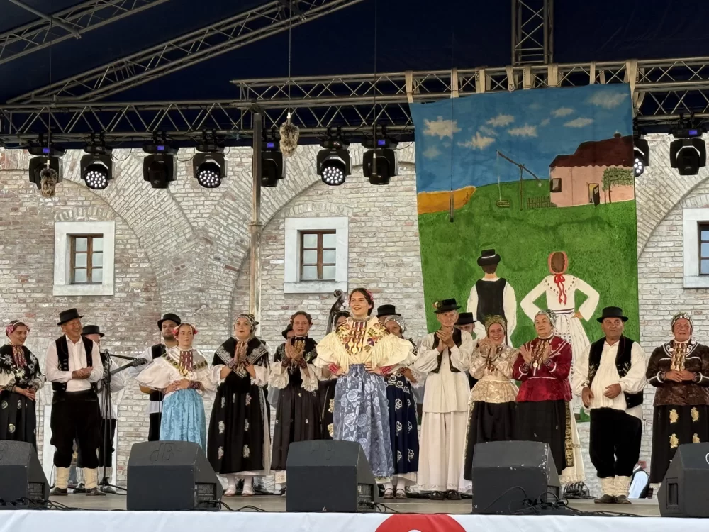 Brodskim kolom slavonska tradicija zasjala u punom sjaju