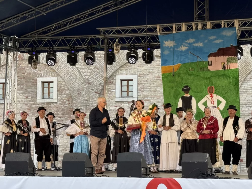 Brodskim kolom slavonska tradicija zasjala u punom sjaju