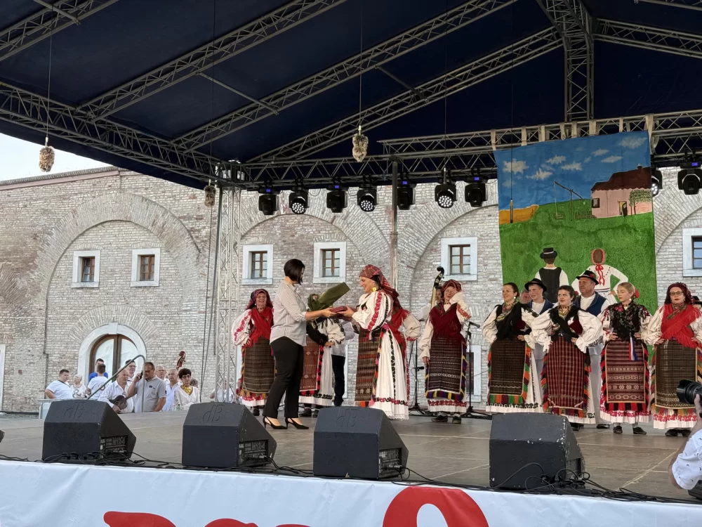 Brodskim kolom slavonska tradicija zasjala u punom sjaju