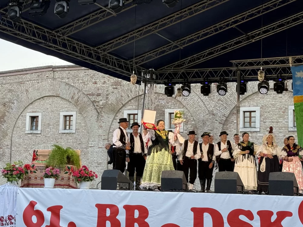 Brodskim kolom slavonska tradicija zasjala u punom sjaju