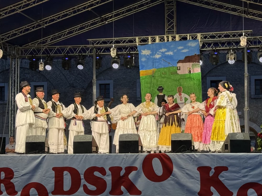 Brodskim kolom slavonska tradicija zasjala u punom sjaju