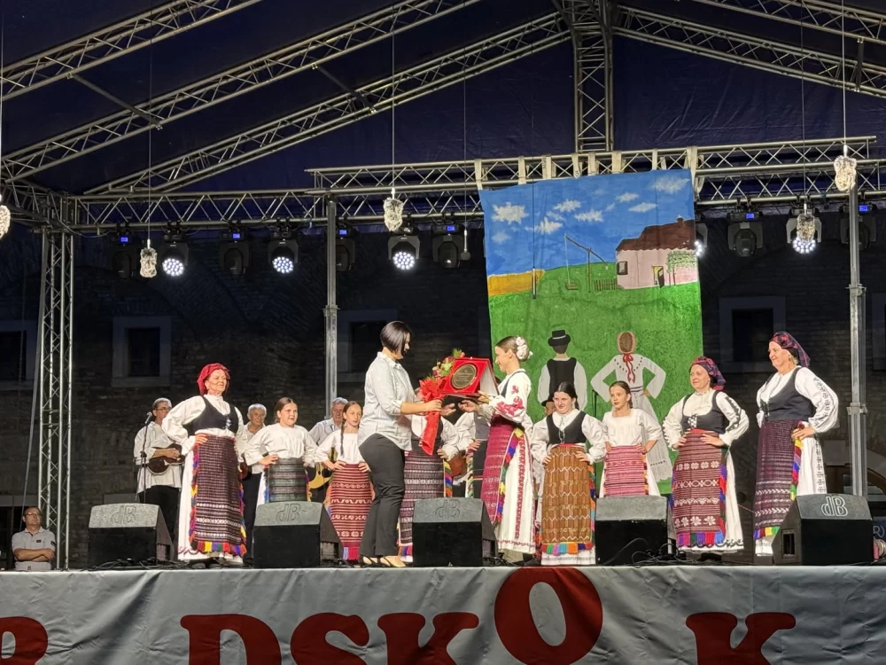 Brodskim kolom slavonska tradicija zasjala u punom sjaju