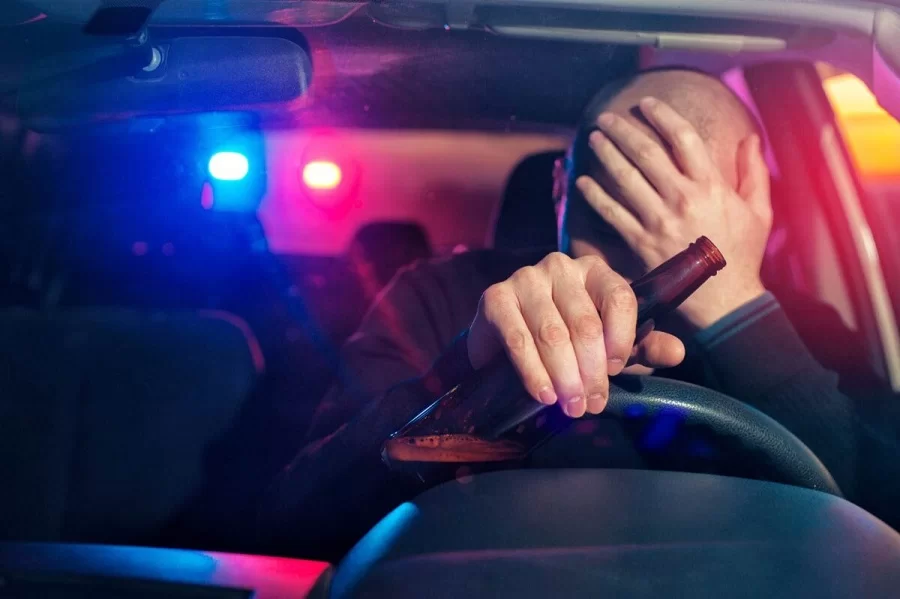 SB Online | Pijan u autu udario parkirane automobile