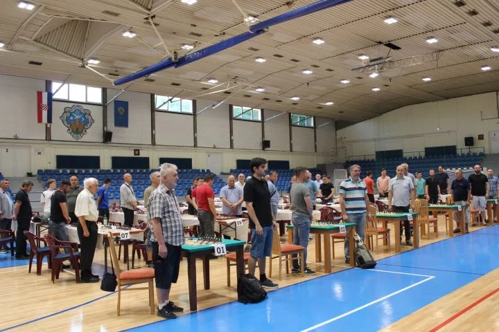 POŽEGA GRAD ŠAHA: Održan Međunarodni šahovski turnir - pobjednik zagrebački velemajstor Mladen Palac