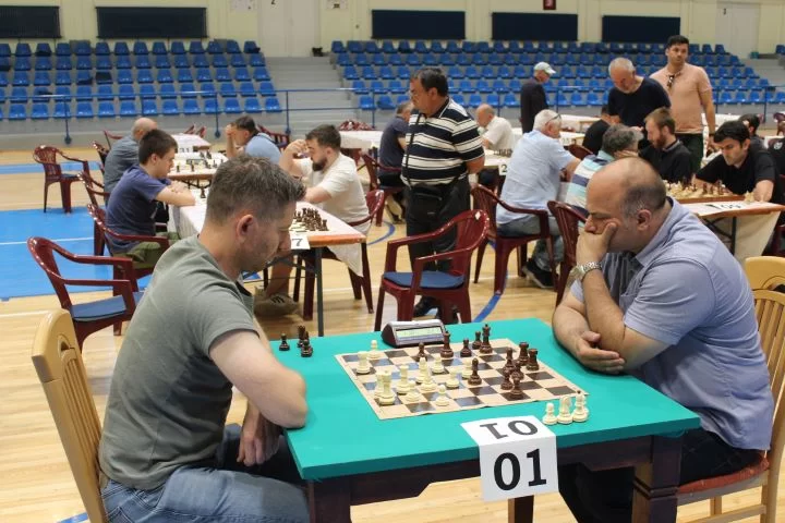 POŽEGA GRAD ŠAHA: Održan Međunarodni šahovski turnir - pobjednik zagrebački velemajstor Mladen Palac
