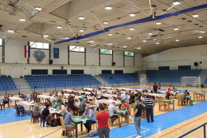 POŽEGA GRAD ŠAHA: Održan Međunarodni šahovski turnir - pobjednik zagrebački velemajstor Mladen Palac