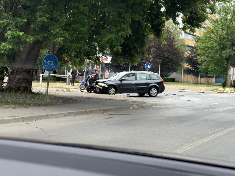 SB Online | UPRAVO: Teška prometna nesreća u ʼĐurinojʼ ulici