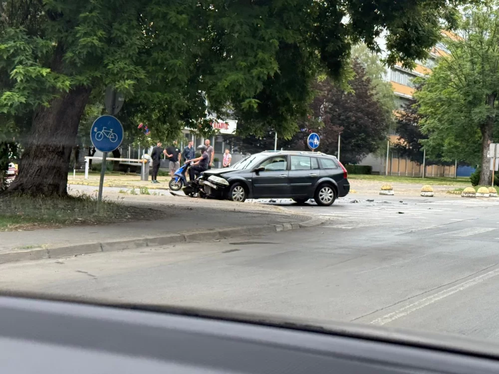 SB Online | UPRAVO: Teška prometna nesreća u ʼĐurinojʼ ulici