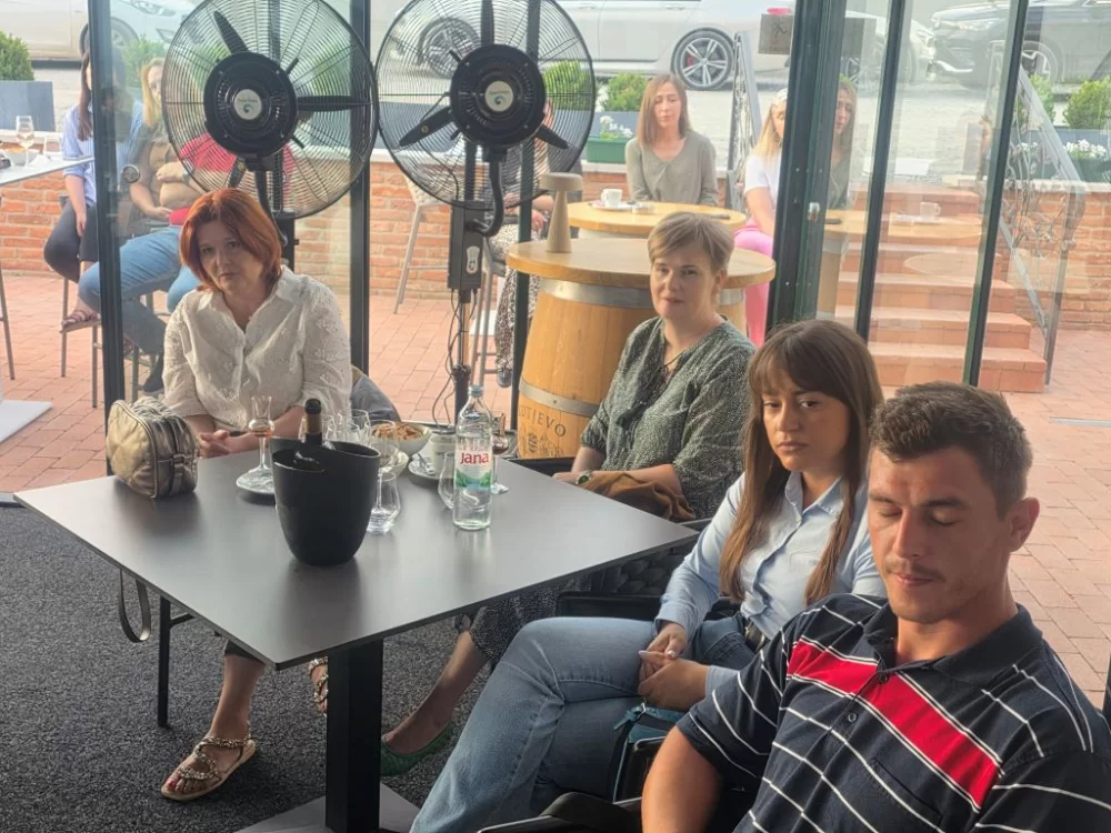 Aleksandar Stanković u Kutjevu promovirao knjigu ʼDepraʼ: Želio sam s oboljelih skinuti stigmu luđakaʼ