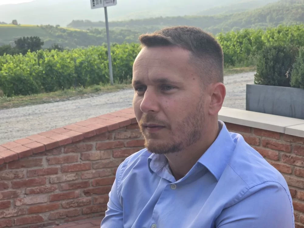 Aleksandar Stanković u Kutjevu promovirao knjigu ʼDepraʼ: Želio sam s oboljelih skinuti stigmu luđakaʼ