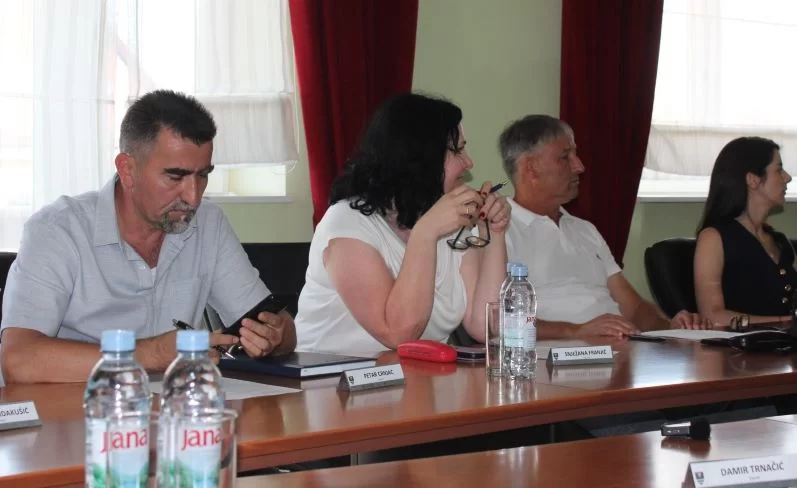 KONSTITUIRAJUĆA SJEDNICA PLETERNIČKOG GRADSKOG VIJEĆA: Novi predsjednik Domagoj Katić, a potpredsjednici Marko Markota i Marko Vidakušić 