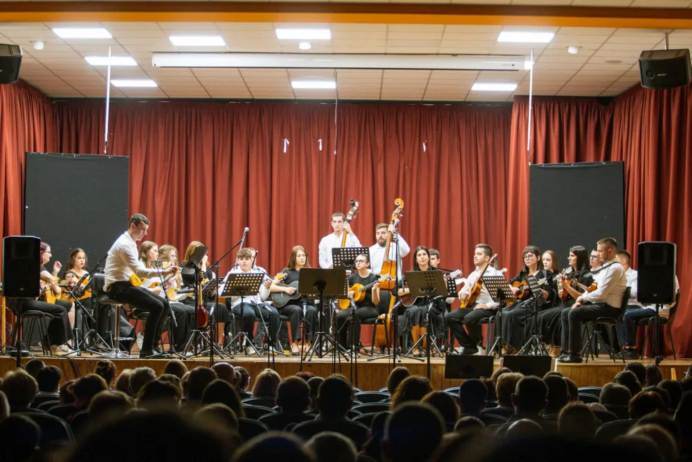 Održan koncert Kutjevačkog tamburaškog orkestra