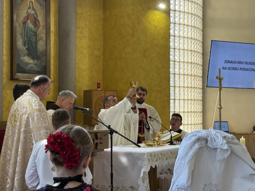 Svečano proslavljeno Tijelovo u Slavonskom Brodu