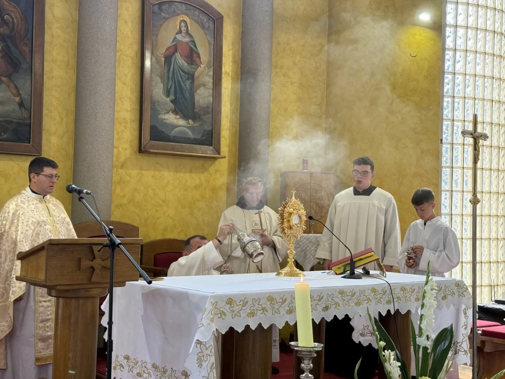 Svečano proslavljeno Tijelovo u Slavonskom Brodu