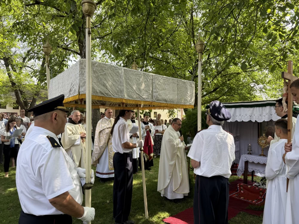 Svečano proslavljeno Tijelovo u Slavonskom Brodu