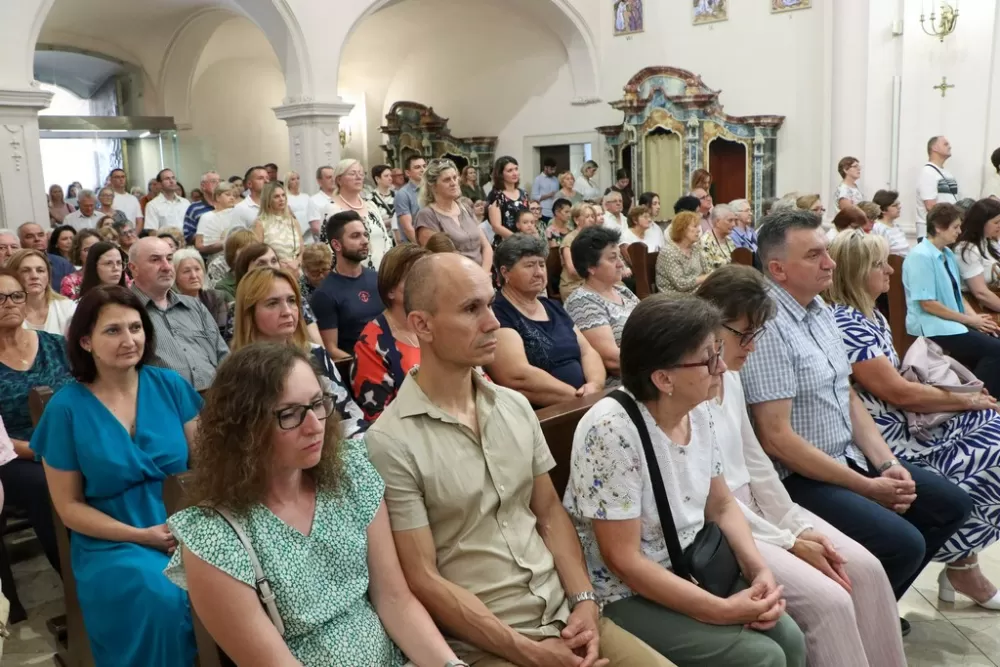 Tijelovo u Požegi: Svetu misu predvodio biskup Ivo Martinović