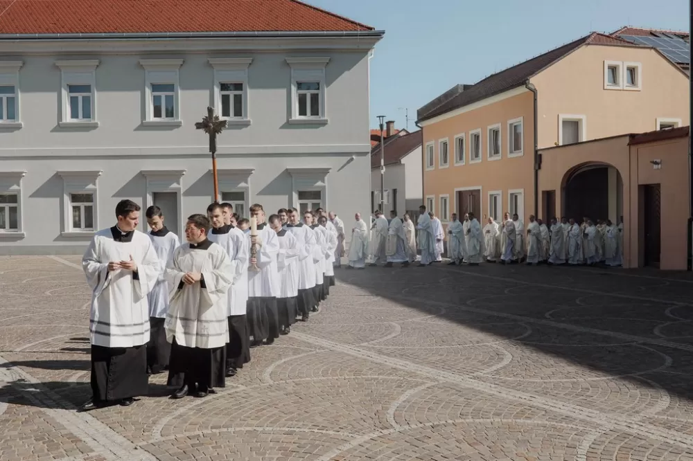 Prezbitersko ređenje u požeškoj Katedrali