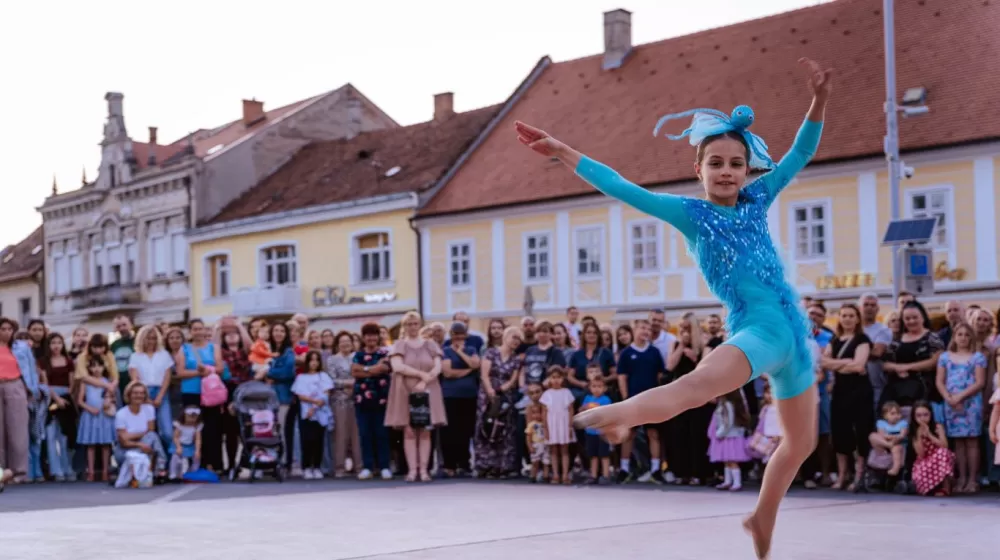 Ulazak u ljeto tijekom magične noći uz paljenje Ivanjskog krijesa