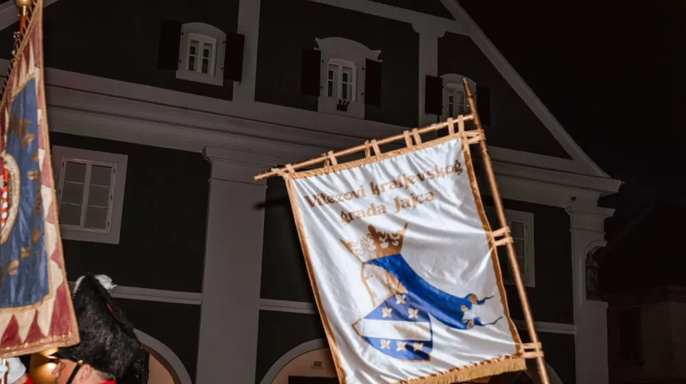Ulazak u ljeto tijekom magične noći uz paljenje Ivanjskog krijesa
