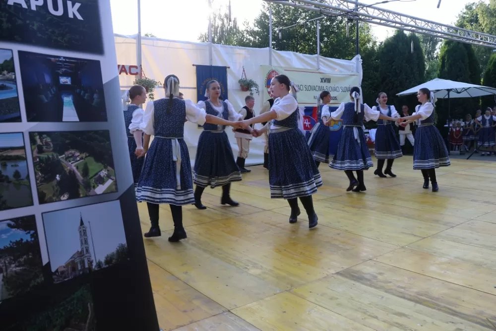 Običaji Slovaka sa dodatkom onih iz slavonskog kraja, te Čeha i Mađara