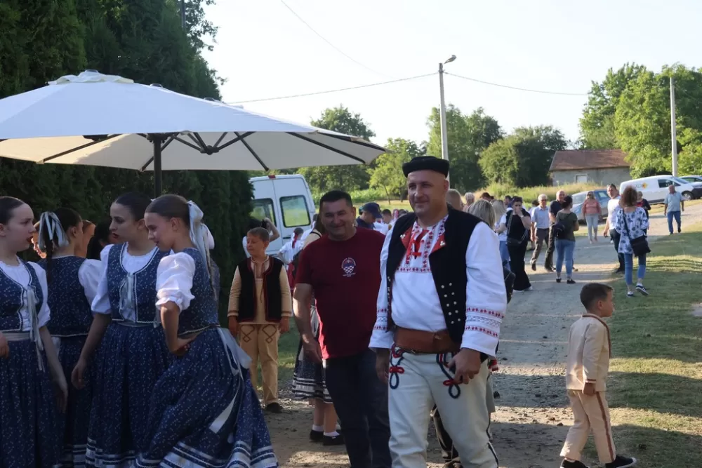 Običaji Slovaka sa dodatkom onih iz slavonskog kraja, te Čeha i Mađara