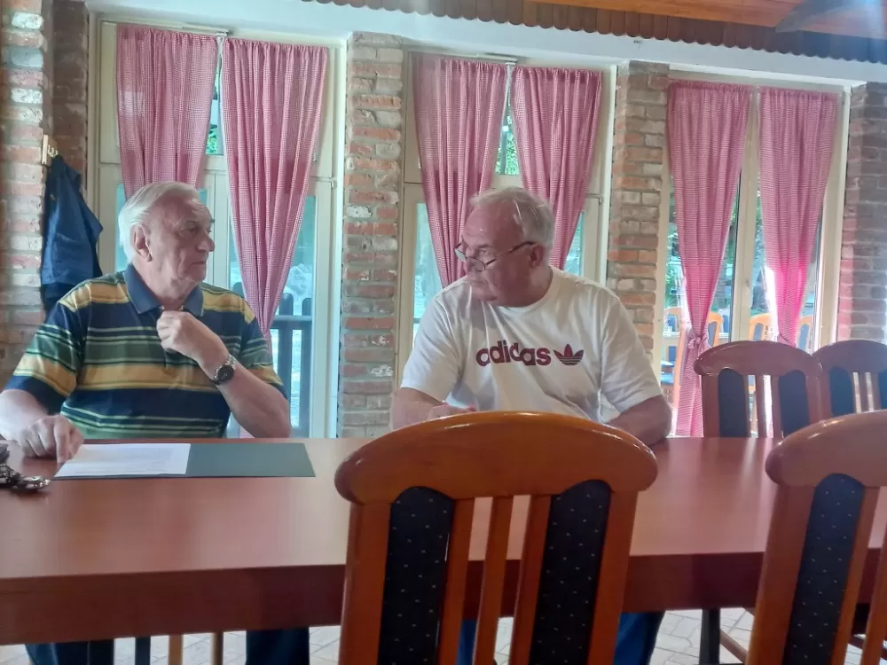 Požeški Ličani dva su puta nastupili u dvorani Lisinski, te četiri puta  u susjednoj Mađarskoj