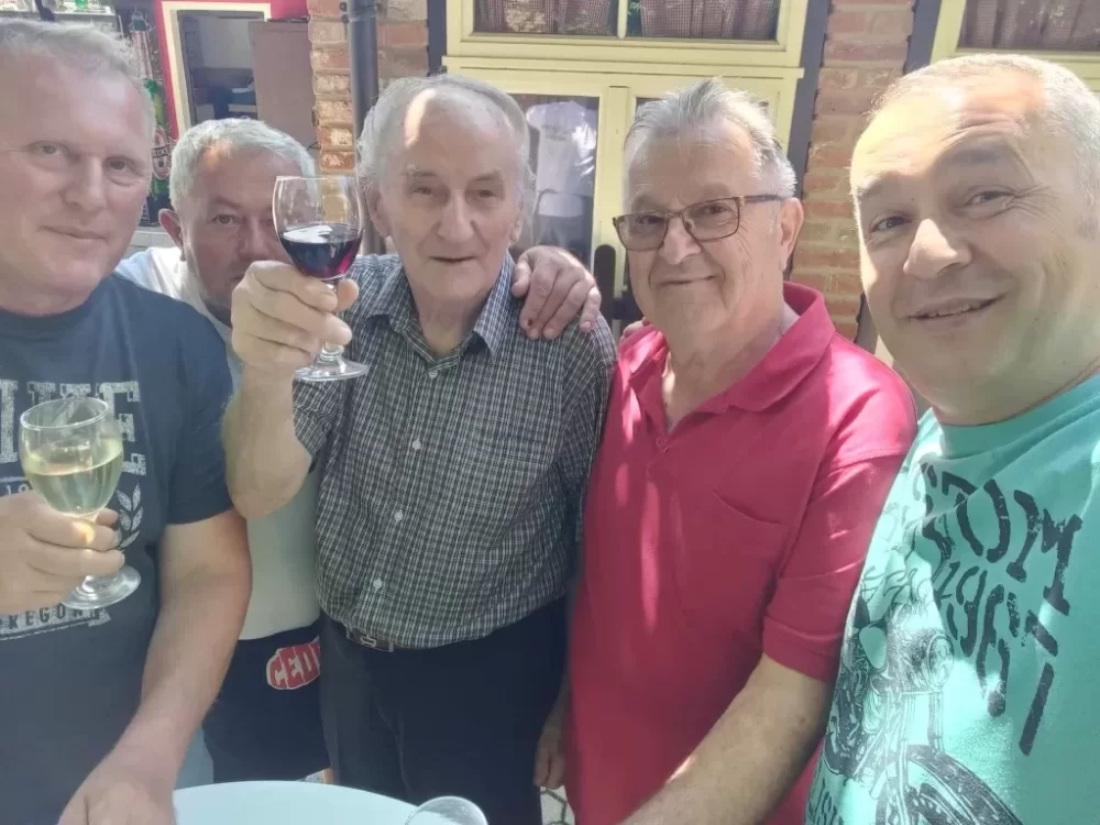 Požeški Ličani dva su puta nastupili u dvorani Lisinski, te četiri puta  u susjednoj Mađarskoj