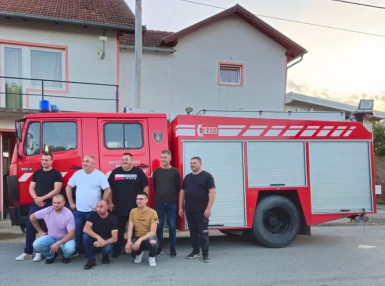 DOBROVOLJNO VATROGASNO DRUŠTVO SULKOVCI: Svečano posvećeno donirano vozilo 