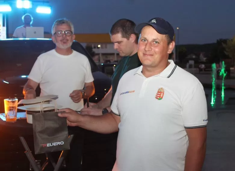 UOČI KONJIČKOG TURNIRA U PLETERNICI: Na Trgu bećarca obavljeno javno izvlačenje startnih brojeva