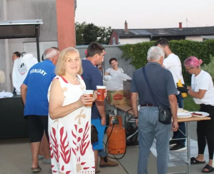 UOČI KONJIČKOG TURNIRA U PLETERNICI: Na Trgu bećarca obavljeno javno izvlačenje startnih brojeva