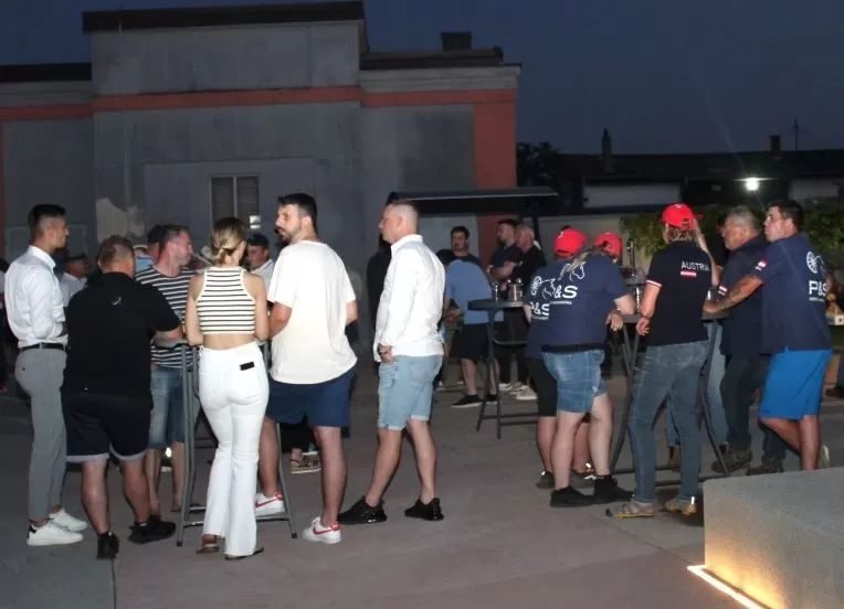 UOČI KONJIČKOG TURNIRA U PLETERNICI: Na Trgu bećarca obavljeno javno izvlačenje startnih brojeva