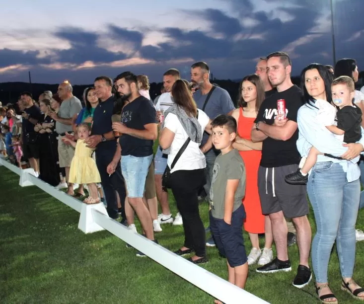 Adrenalinska noćna vožnja privukla brojne posjetitelje-pobjednik Vinko Katić