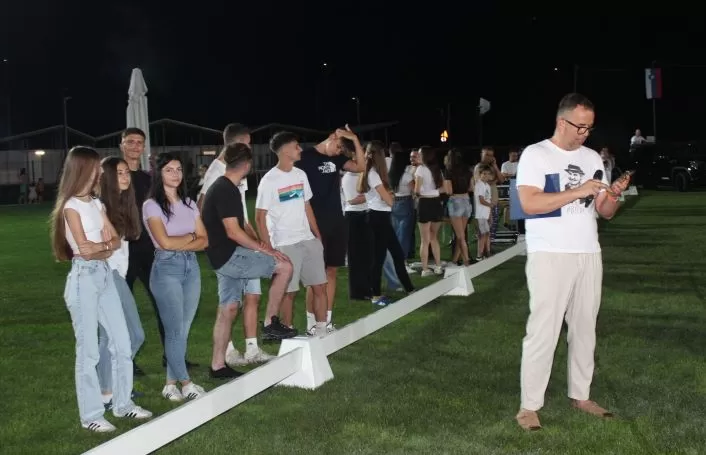 Adrenalinska noćna vožnja privukla brojne posjetitelje-pobjednik Vinko Katić