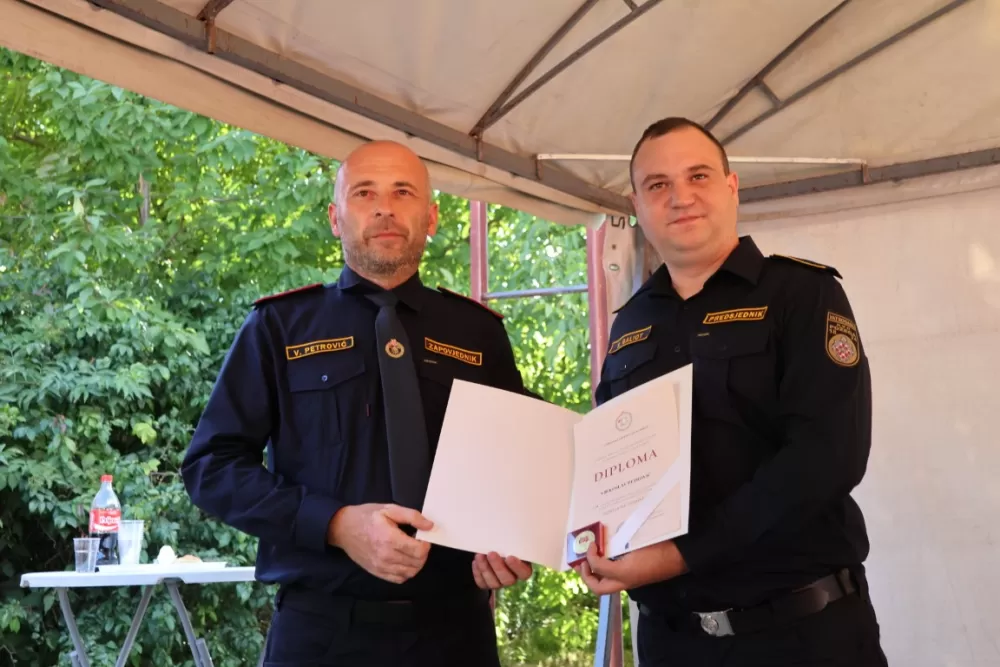 Četiri desetljeća vatrogastva Gornjih Emovaca – brojna priznanja članovima 