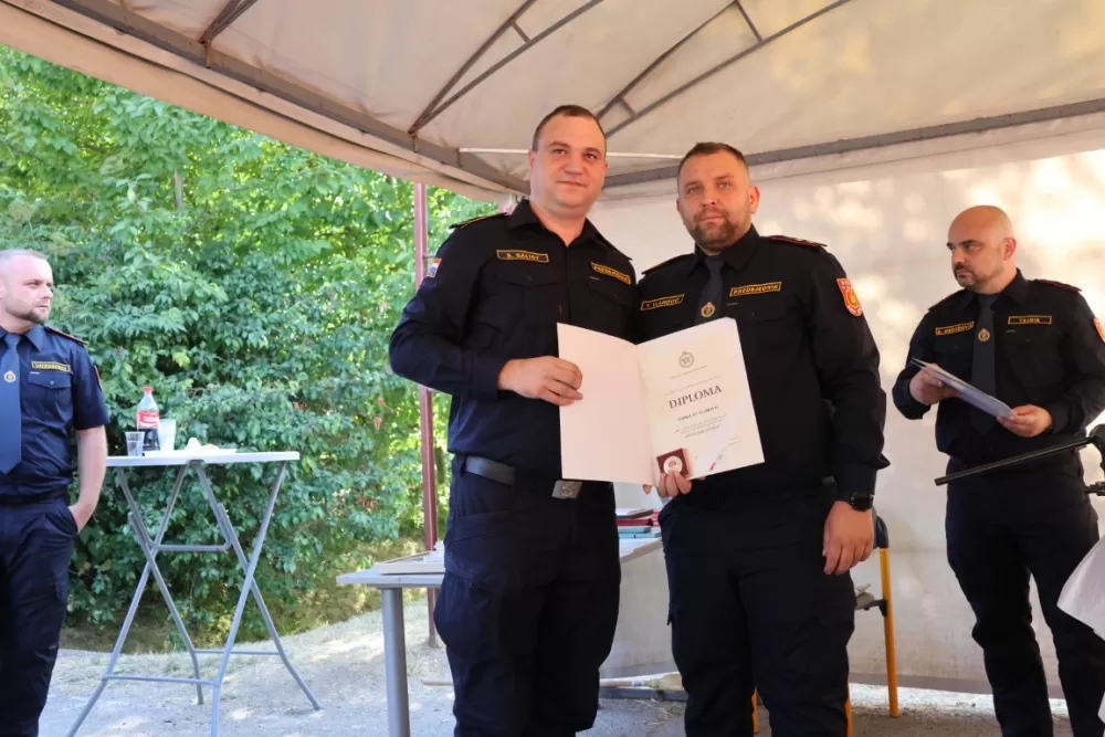 Četiri desetljeća vatrogastva Gornjih Emovaca – brojna priznanja članovima 