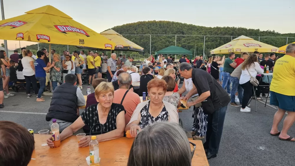 Najbolji čobanac u Podcrkavlju skluhala ekipa iz Tomice