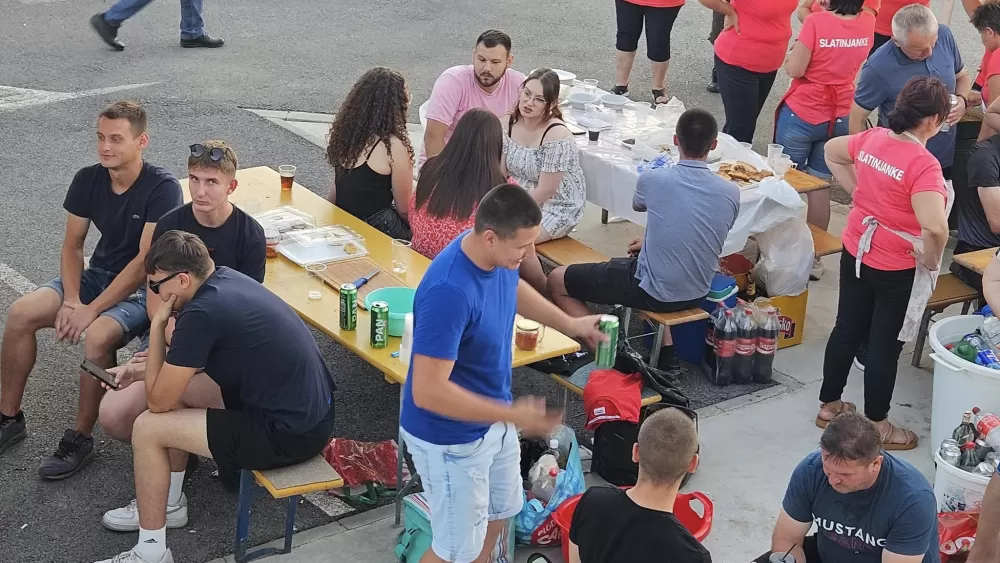 Najbolji čobanac u Podcrkavlju skluhala ekipa iz Tomice