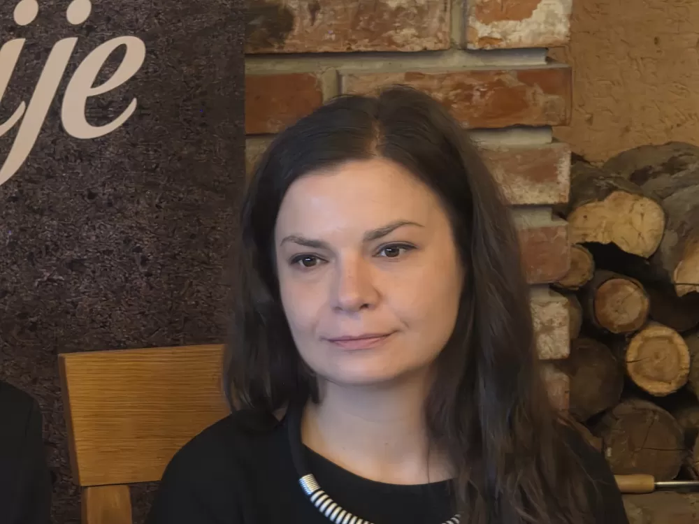 POŽEŠKI FESTIVAL 2025: 41 nova pjesma, folklor, te koncerti Ćirinih uspješnica i Prljavaca