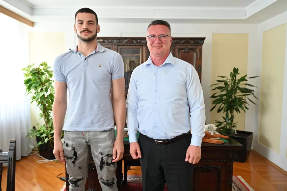 Državnog prvaka u boksu ugostio brodsko-posavski župan 