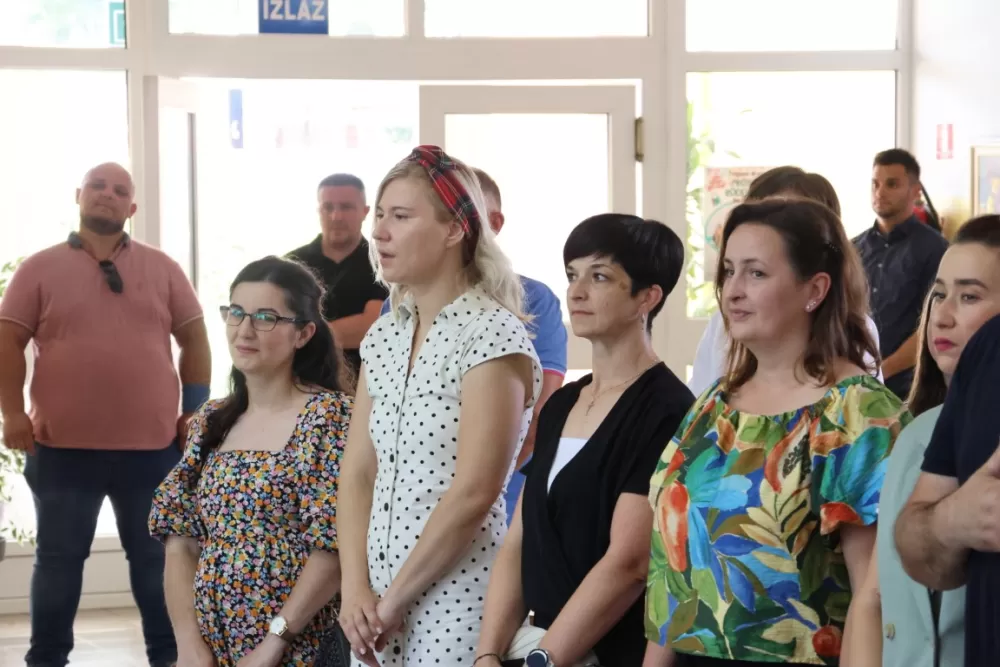 Općinski načelnik Bukovlja Igor Đaković uručio nagrade učenicima za izvrsnost na državnim i županijskim natjecanjima