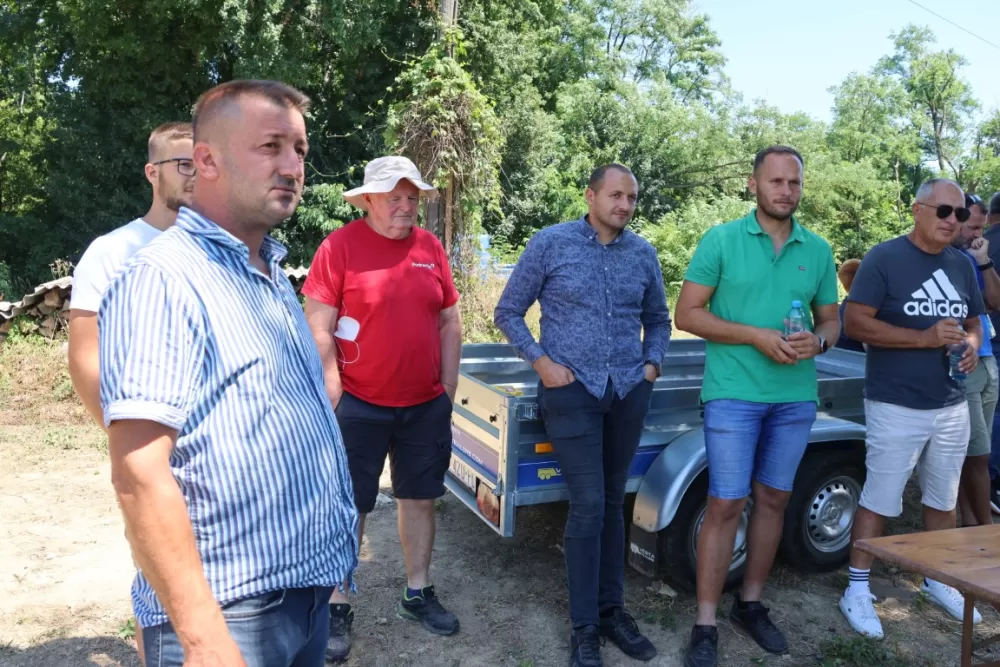 Šest povrćara požeškog kraja imaju 55 hektara rajčice za potrebe Podravke