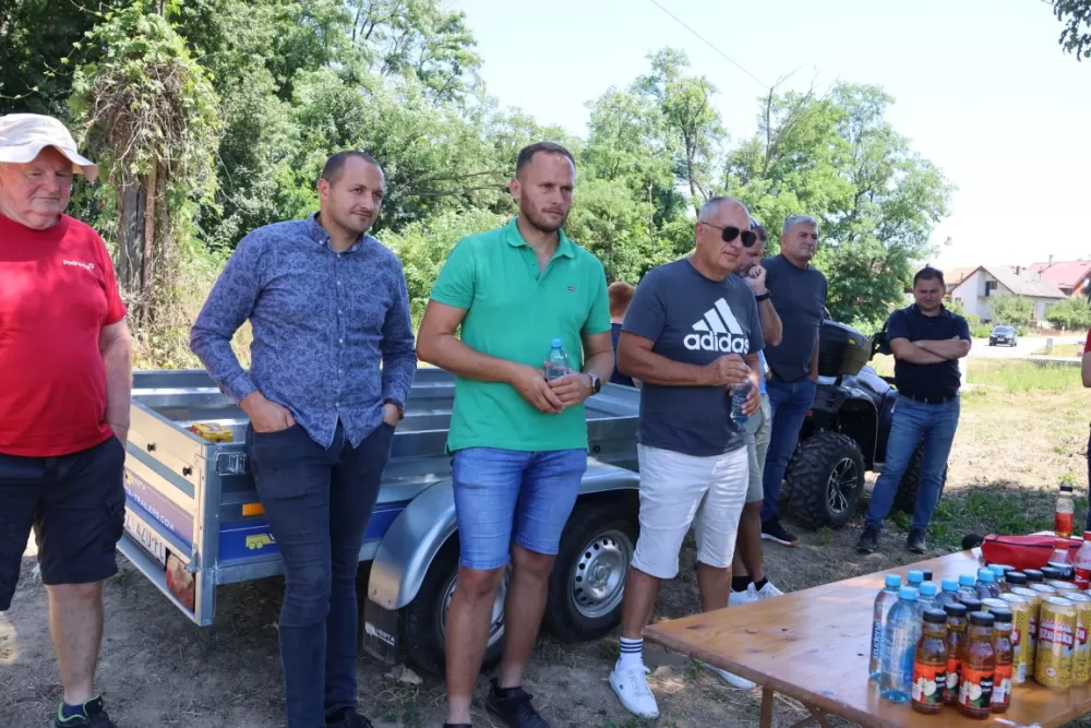 Šest povrćara požeškog kraja imaju 55 hektara rajčice za potrebe Podravke