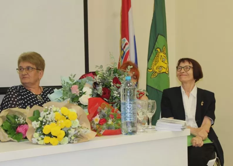 ŽENE SUDIONICE DOMOVINSKOG RATA: U Pleternici otvorena izložba slika braniteljica dragovoljki 123. brigade Hrvatske vojske